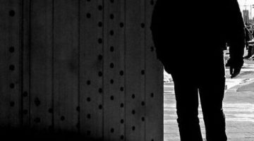 تفسير حلم رجل غريب في البيت للعزباء