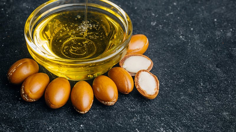 تجربتي مع زيت الأرغان للرموش