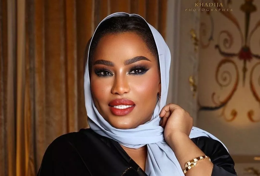 كم سعر موضي الشمراني