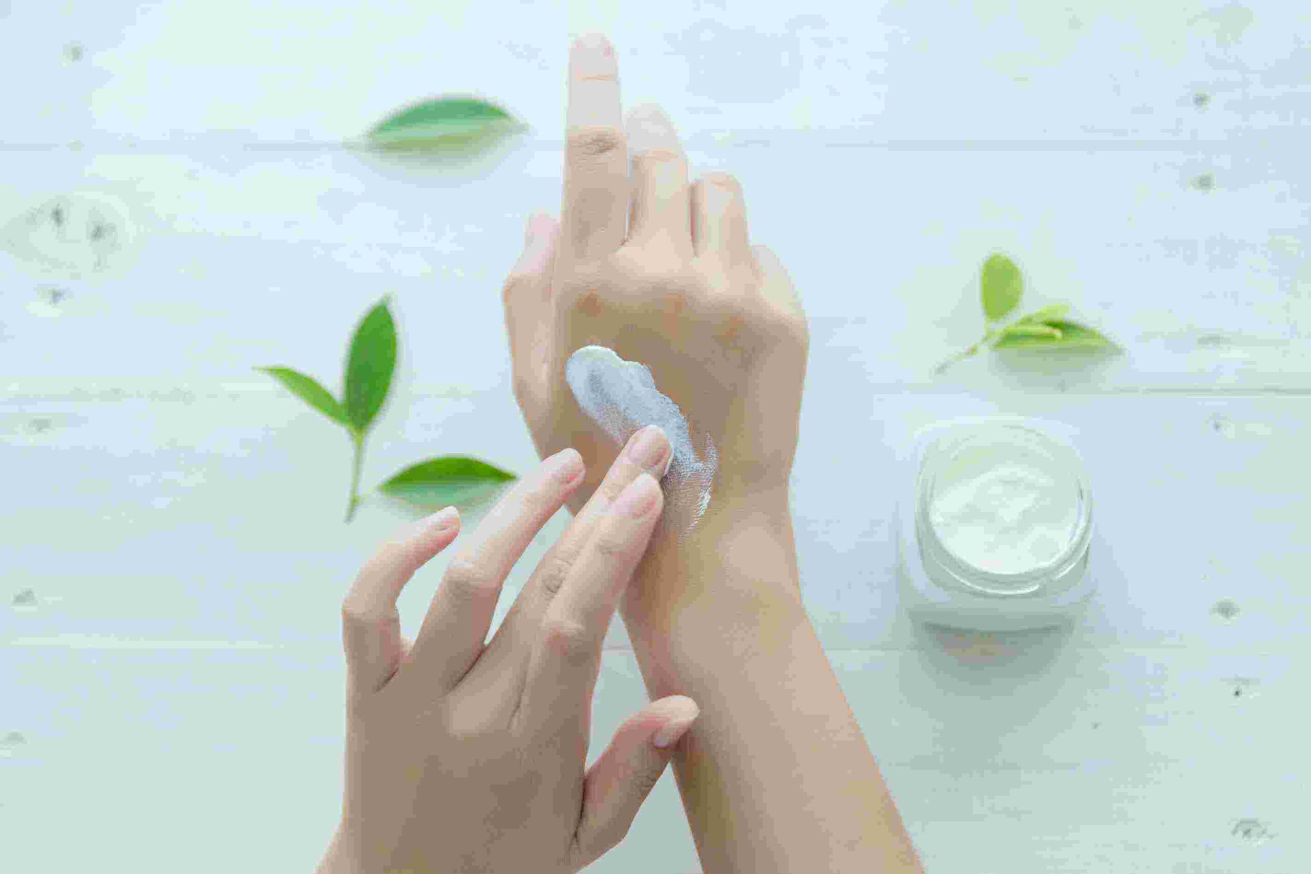 أفضل خلطة لتبييض اليدين مجربة