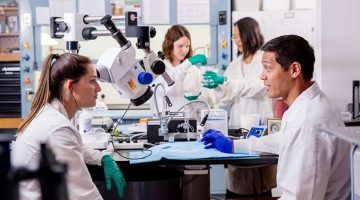 هل دراسة الصيدلة صعبة