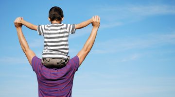 متى تبدأ تربية الطفل وما هي أساليب التربية السليمة