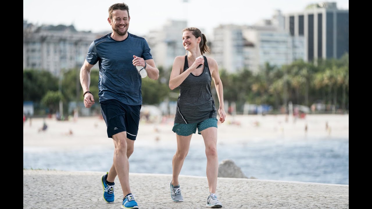 هل المشي يشد الجسم