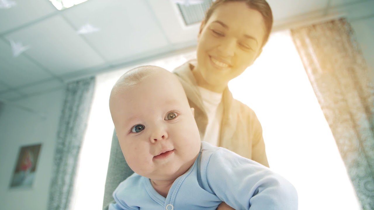 طفلي الرضيع كثير الحركة