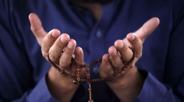 حكم دعاء الاستفتاح وفوائده