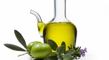 فوائد زيت الزيتون على الريق