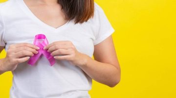 فحص الثدي من سرطان في المنزل