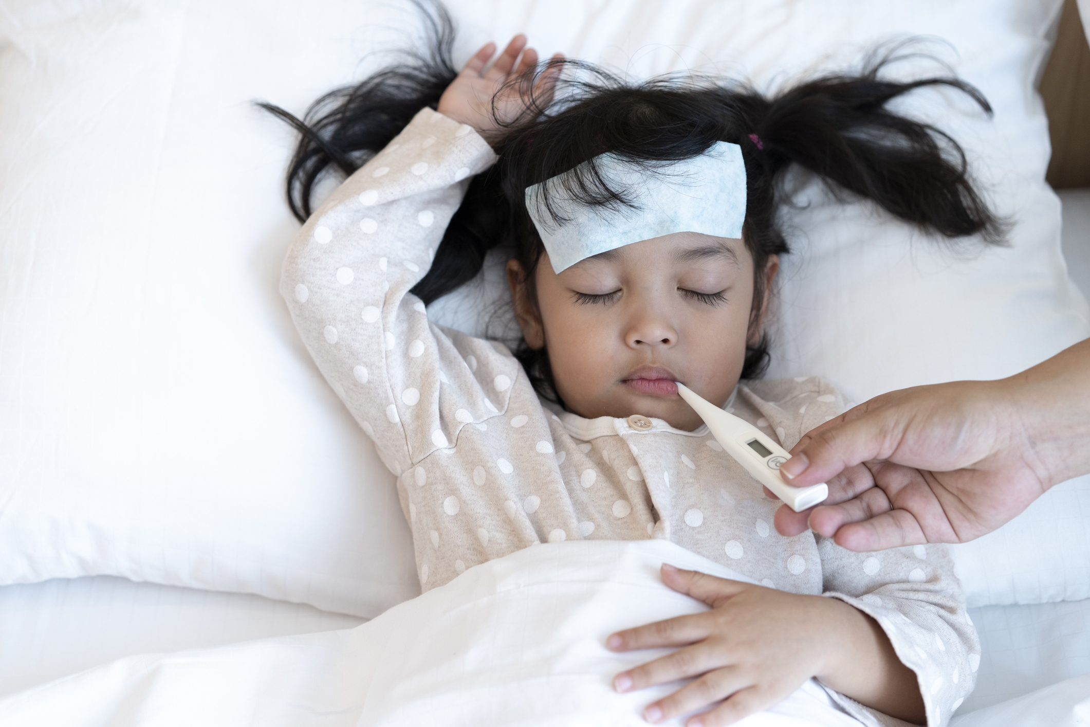 أسباب الحمى الباردة في الليل عند الأطفال