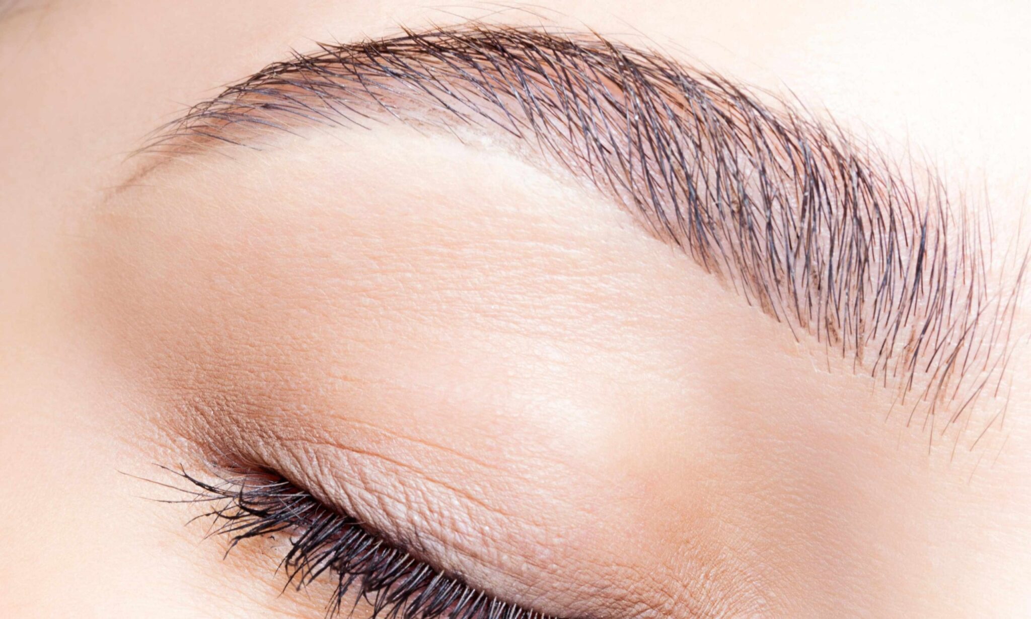 تفسير حلم اني ما عندي حواجب في المنام