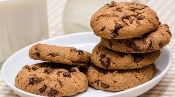 الكوكيز في الفرن من تحت أو فوق