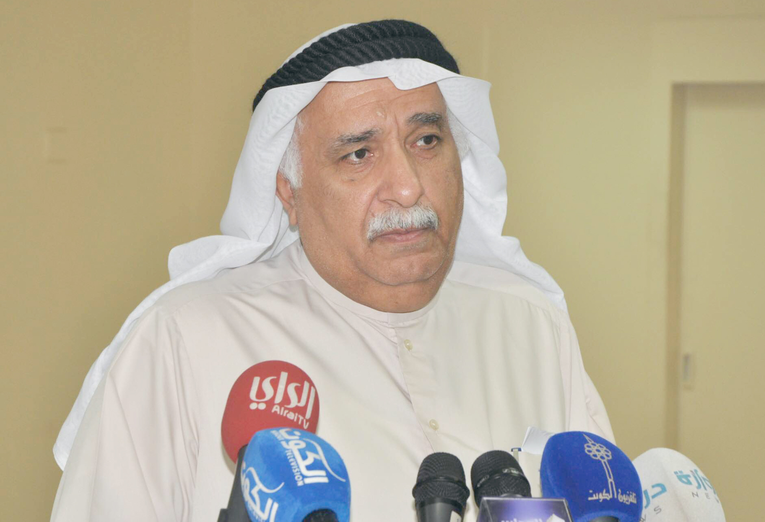 كم معاش الدكتور في الكويت