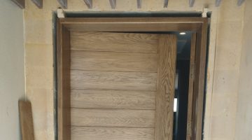 تفسير حلم رش السحر عند الباب