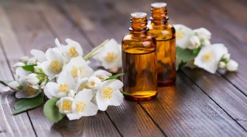 تجربتي مع زيت الياسمين للشعر