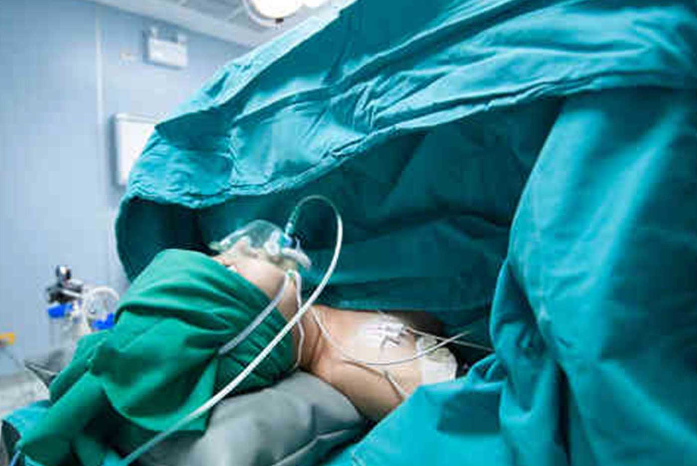 متى أنام على جنبي بعد العملية القيصرية