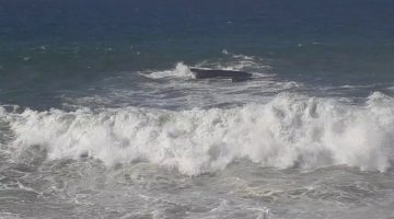 تفسير حلم البحر الهائج والنجاة منه للعزباء