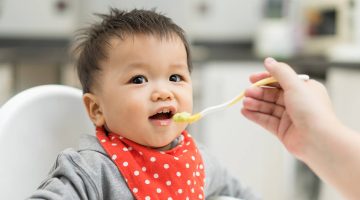 ما تفسير تبول الطفل على ملابسي في المنام