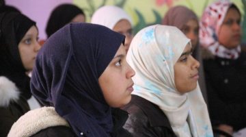 المسح على رأس اليتيم في المنام