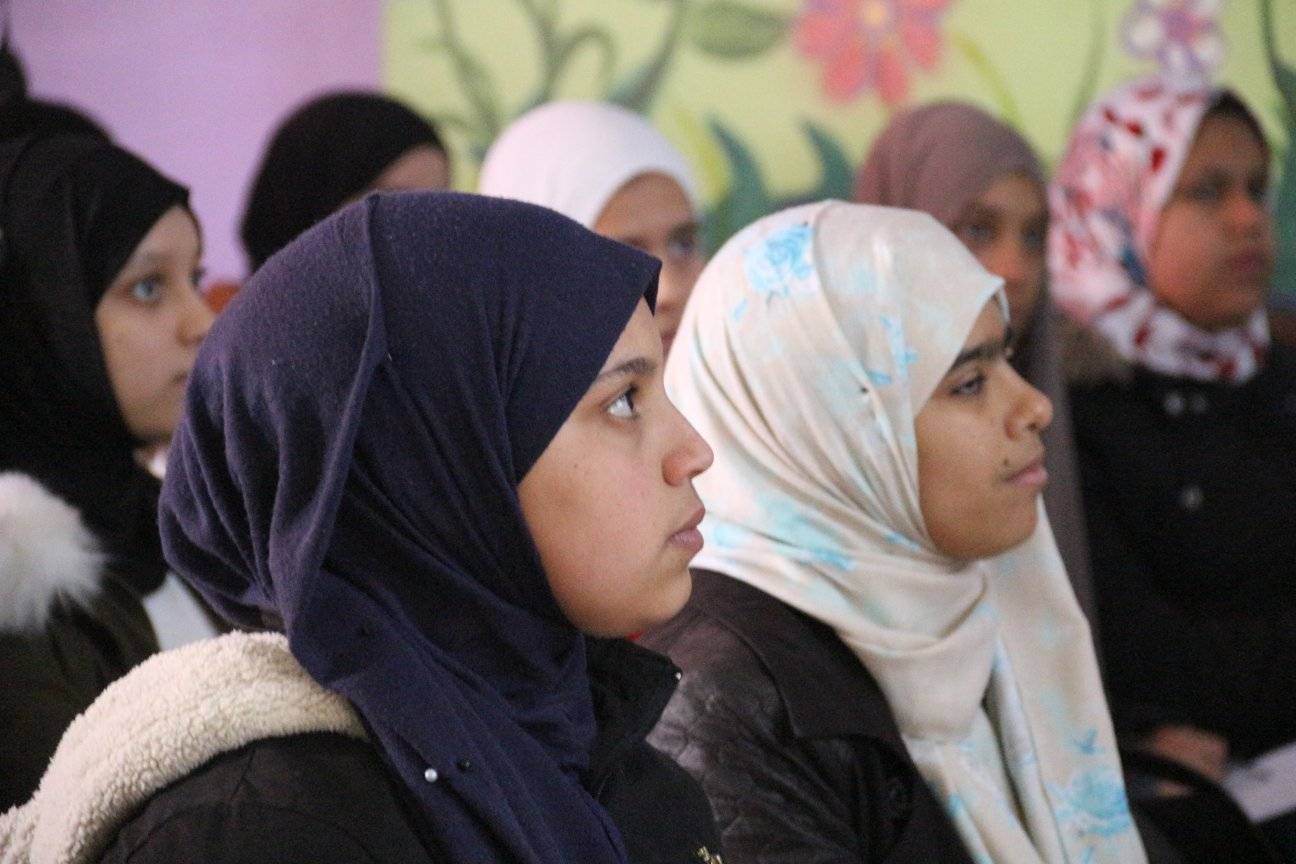 المسح على رأس اليتيم في المنام