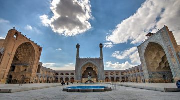 هل وظيفة مؤذن رسمية