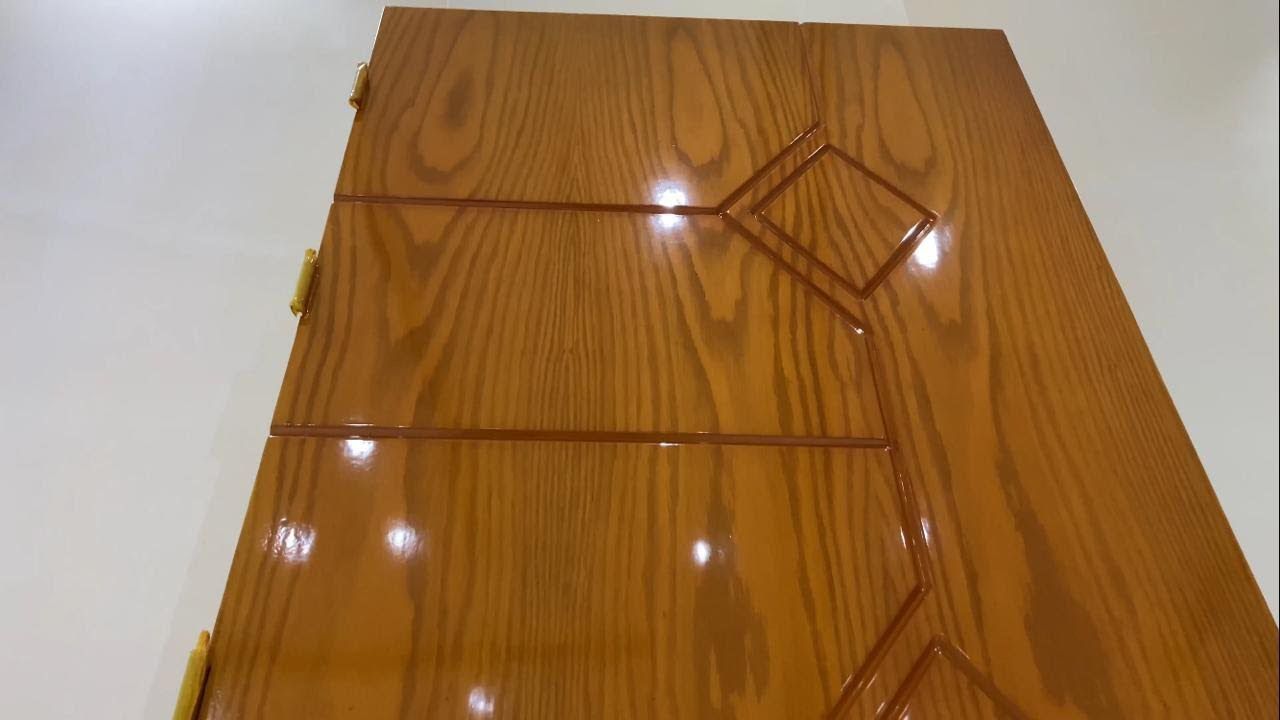 أفضل دهان للأبواب الخشب