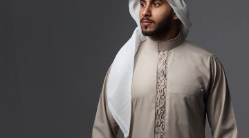 تفسير حلم رؤية الأخ يرتدي ملابس جديدة في المنام