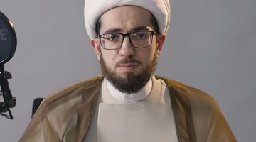 حكم جلوس المطلقة مع طليقها