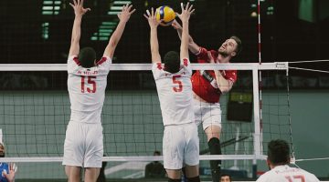 كم طول ملعب كرة الطائرة بالاقدام