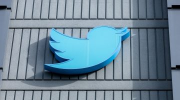 كيف أخلي تويتر باللون الأسود