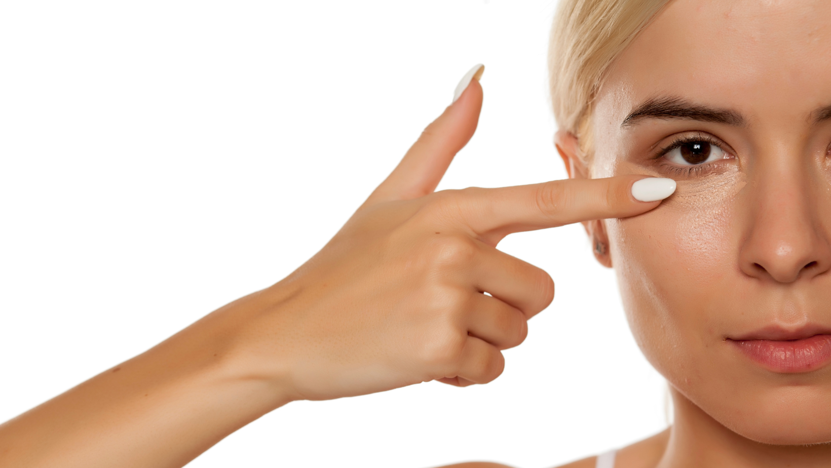 متى تظهر نتائج الفيلر تحت العين