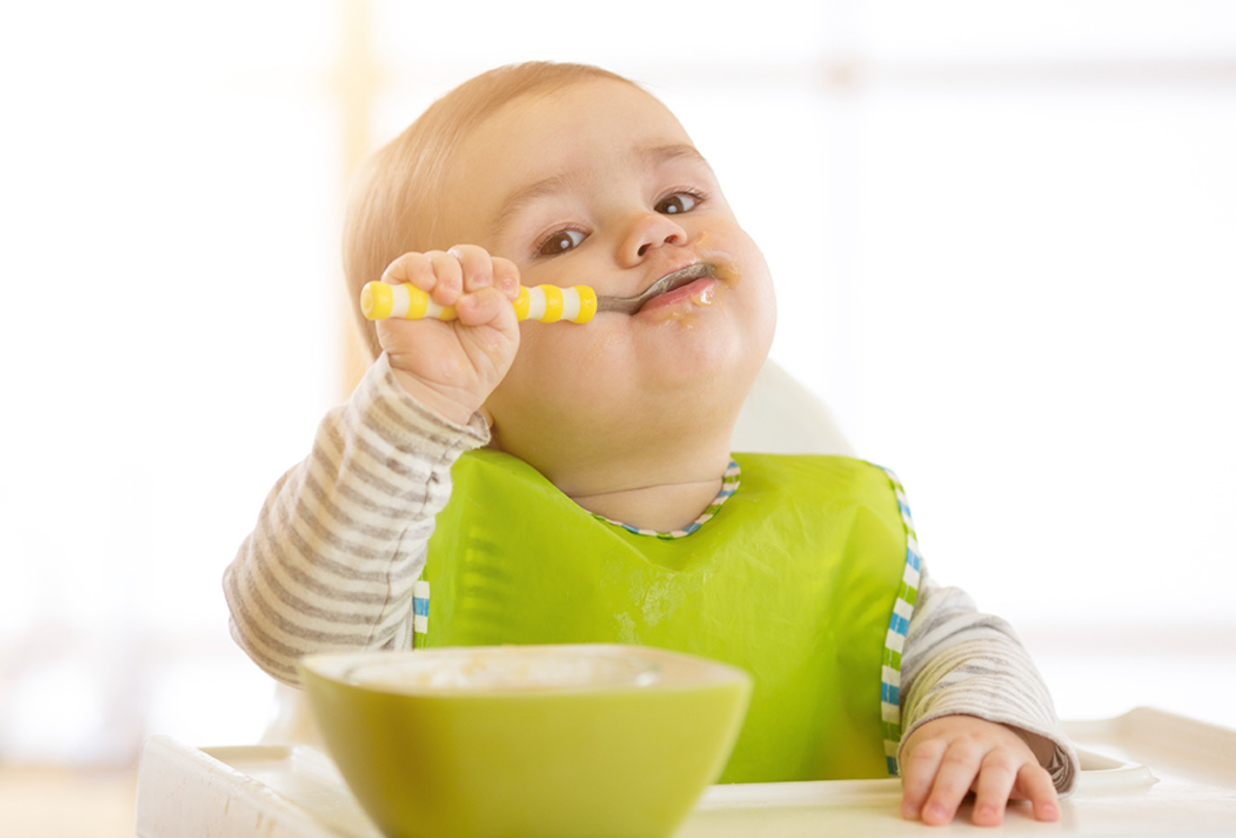 جدول طعام الأطفال بعمر سنة ونصف