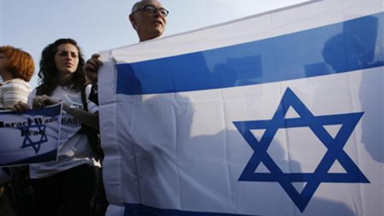 كم عدد سكان إسرائيل (الأرض المحتلة) 2025؟