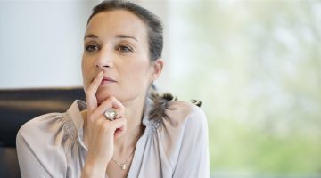 لغة الجسد الفم بالصور