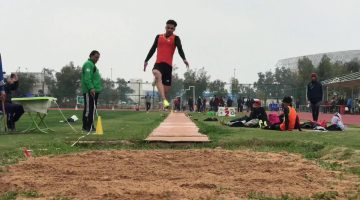 حلمت اني اطير وارتفع عن الأرض