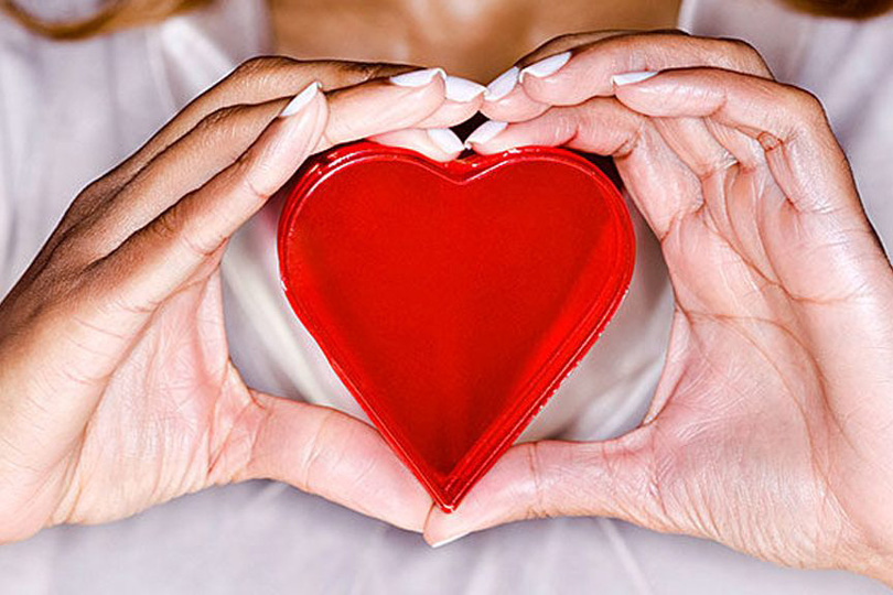 كيف يتعلق قلب الرجل بالمرأة